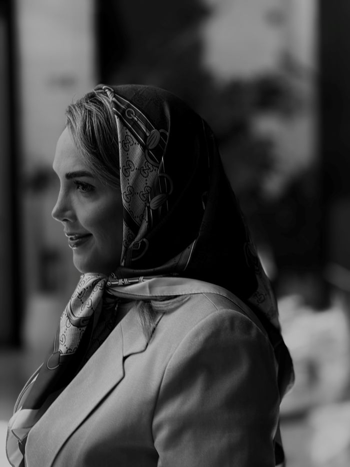 دکتر آرزو زرنوشه